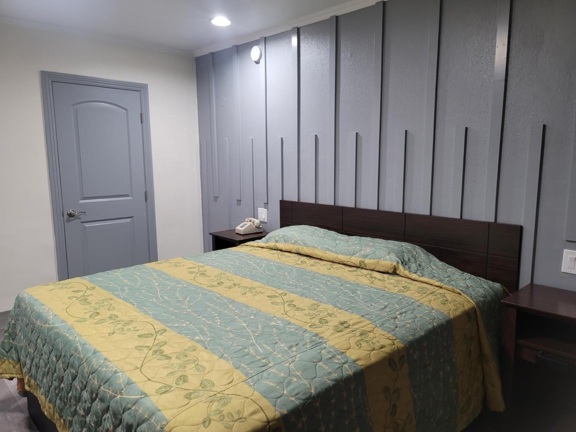 Whittier Travel Inn Zewnętrze zdjęcie