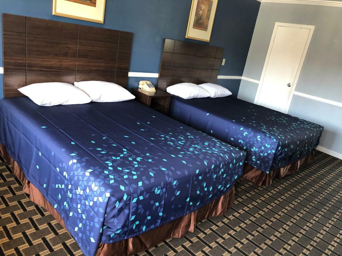 Whittier Travel Inn Zewnętrze zdjęcie